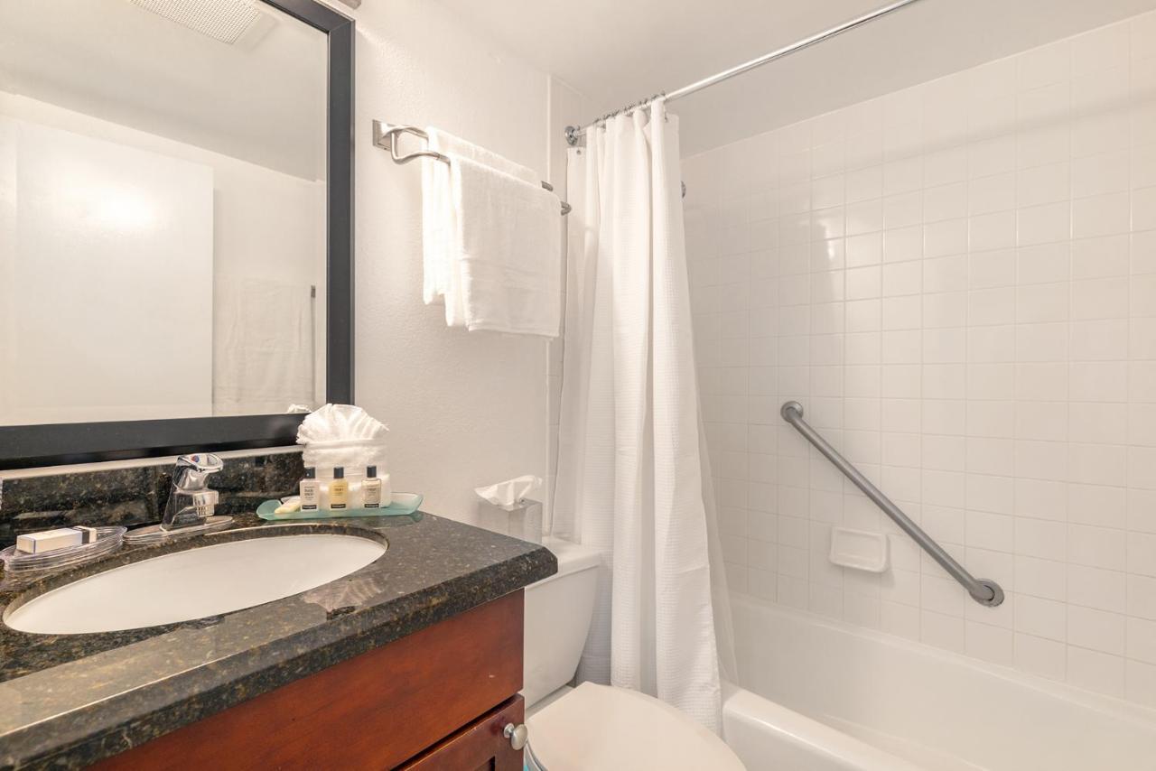 Come Stay Where The Dolphins Play! Ruskin Exterior photo