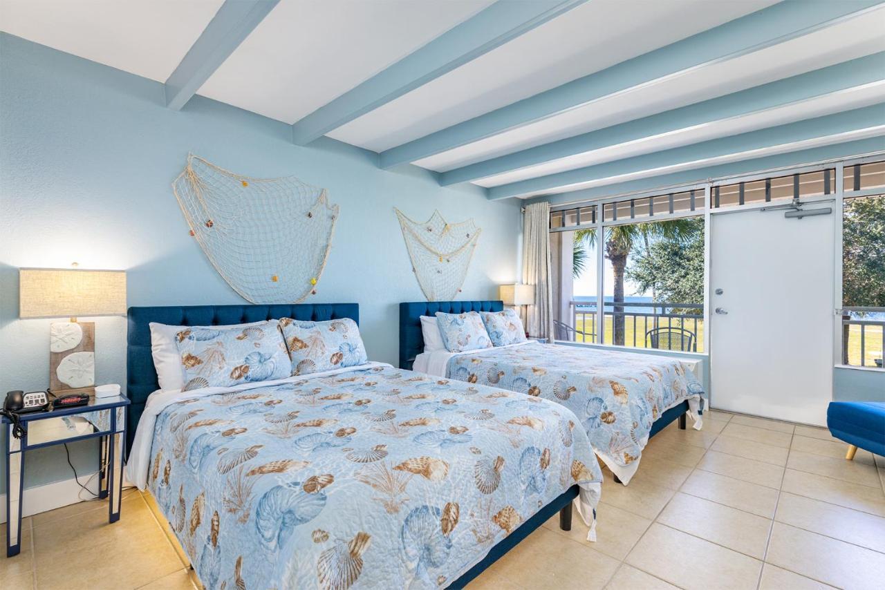 Come Stay Where The Dolphins Play! Ruskin Exterior photo