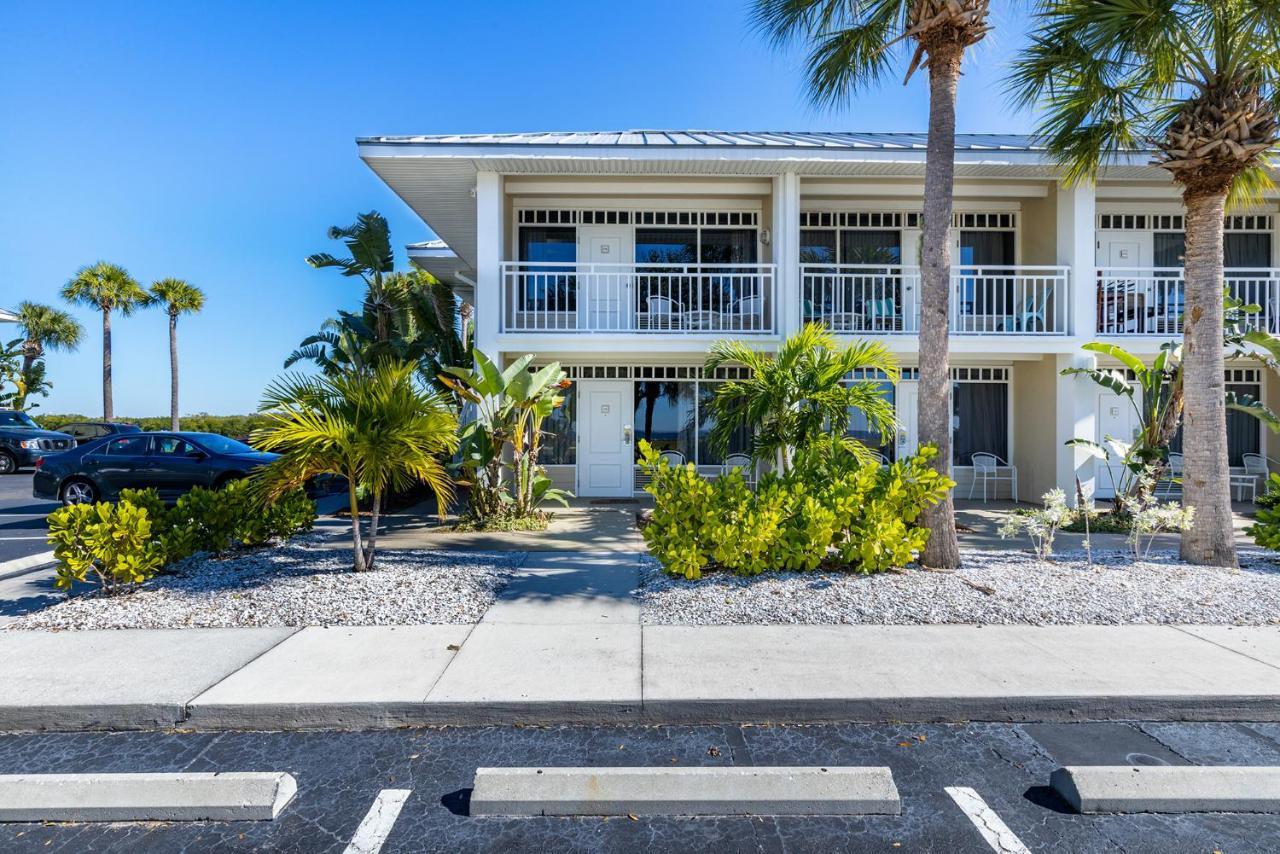 Come Stay Where The Dolphins Play! Ruskin Exterior photo